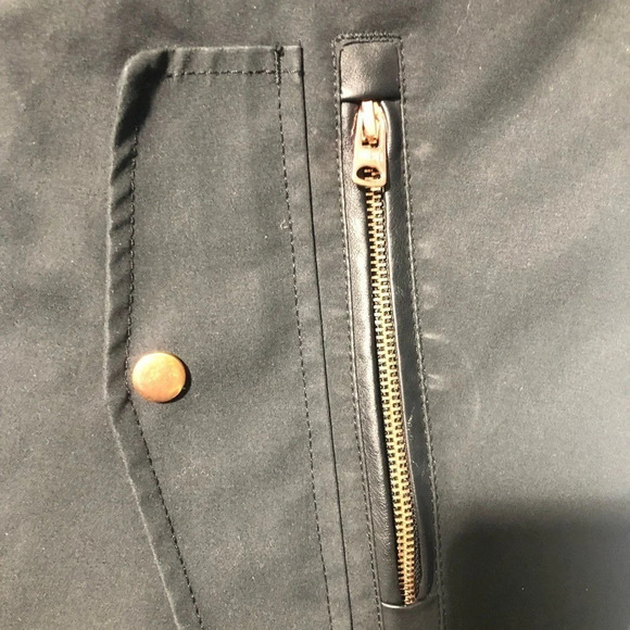 Diesel Women’s mid length jacket with drawstring waist (M) - Picture 7 of 16